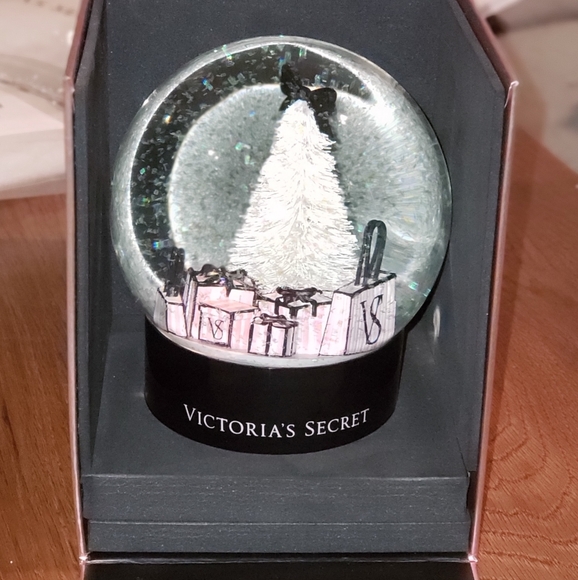 Victoria's Secret Holiday Victoria Secret 29 Snow Globe Poshmark
